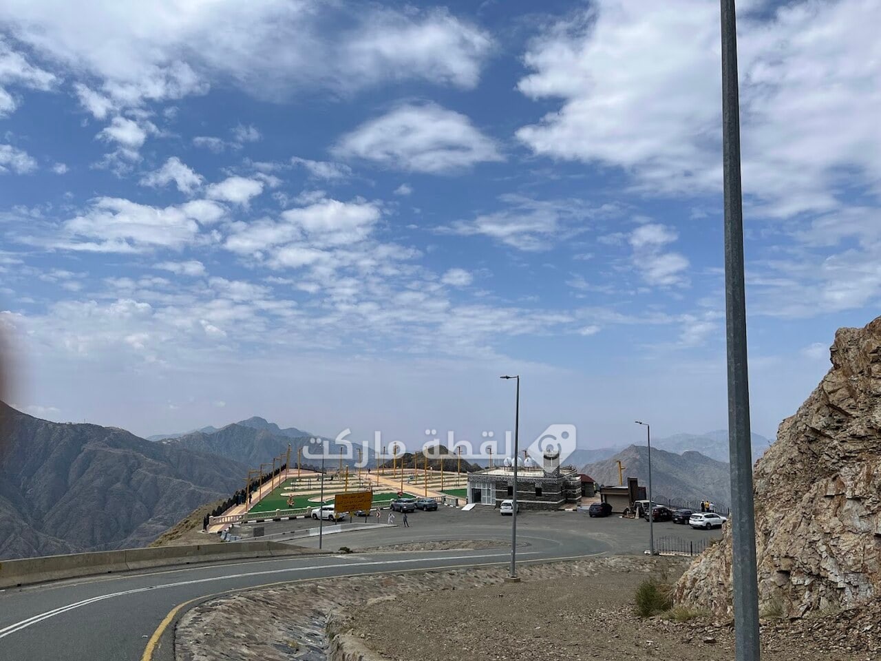 هايكنج جبال عسير مع مرشد